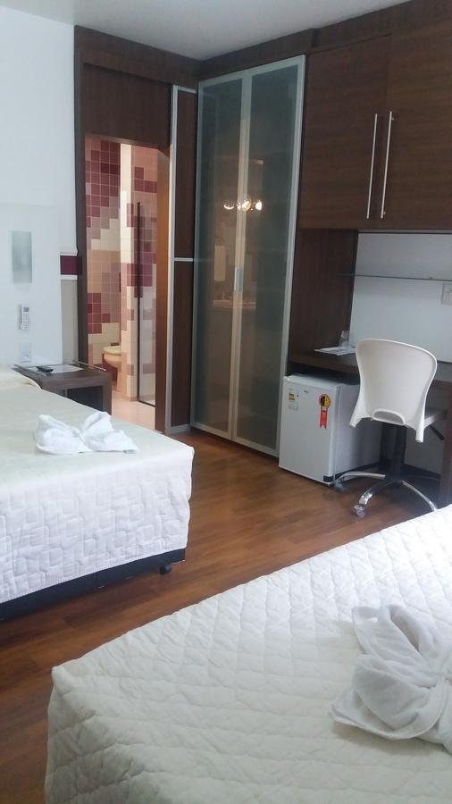 Quarto Triplo com Varanda